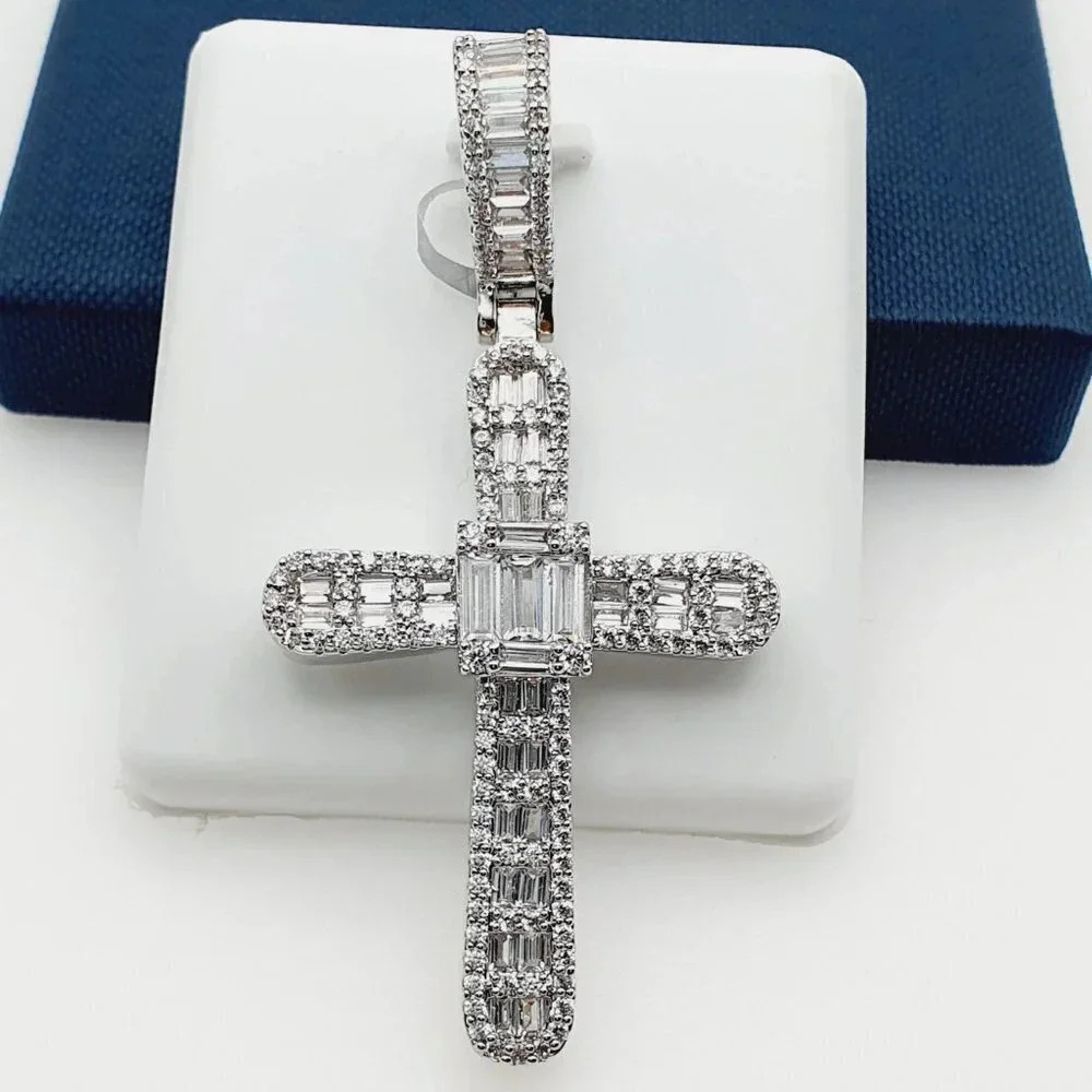 - 925 Sterling Silver Plated CZ Pendant, EVBRS511